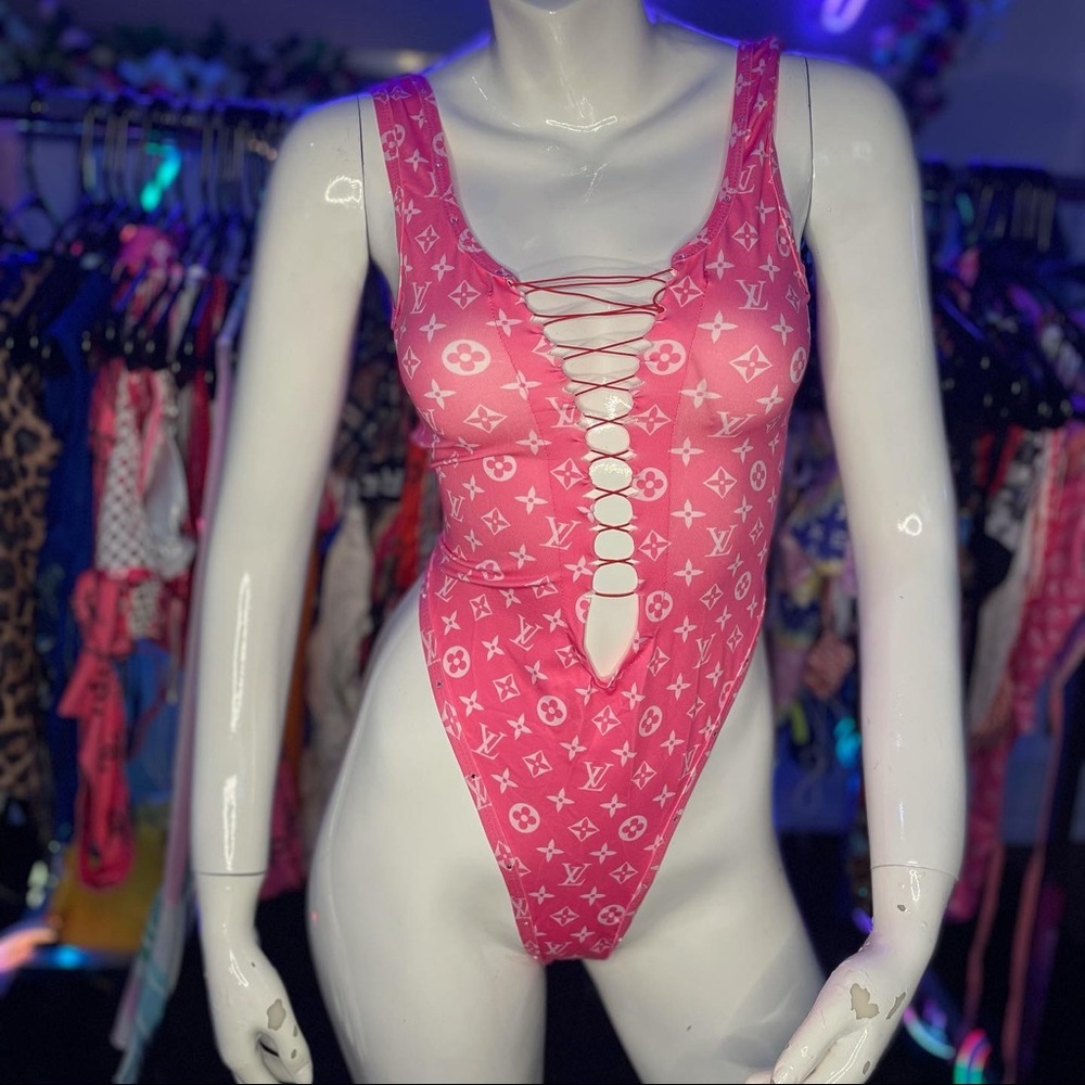 Exotic dance wear / rave wear festival outfits
